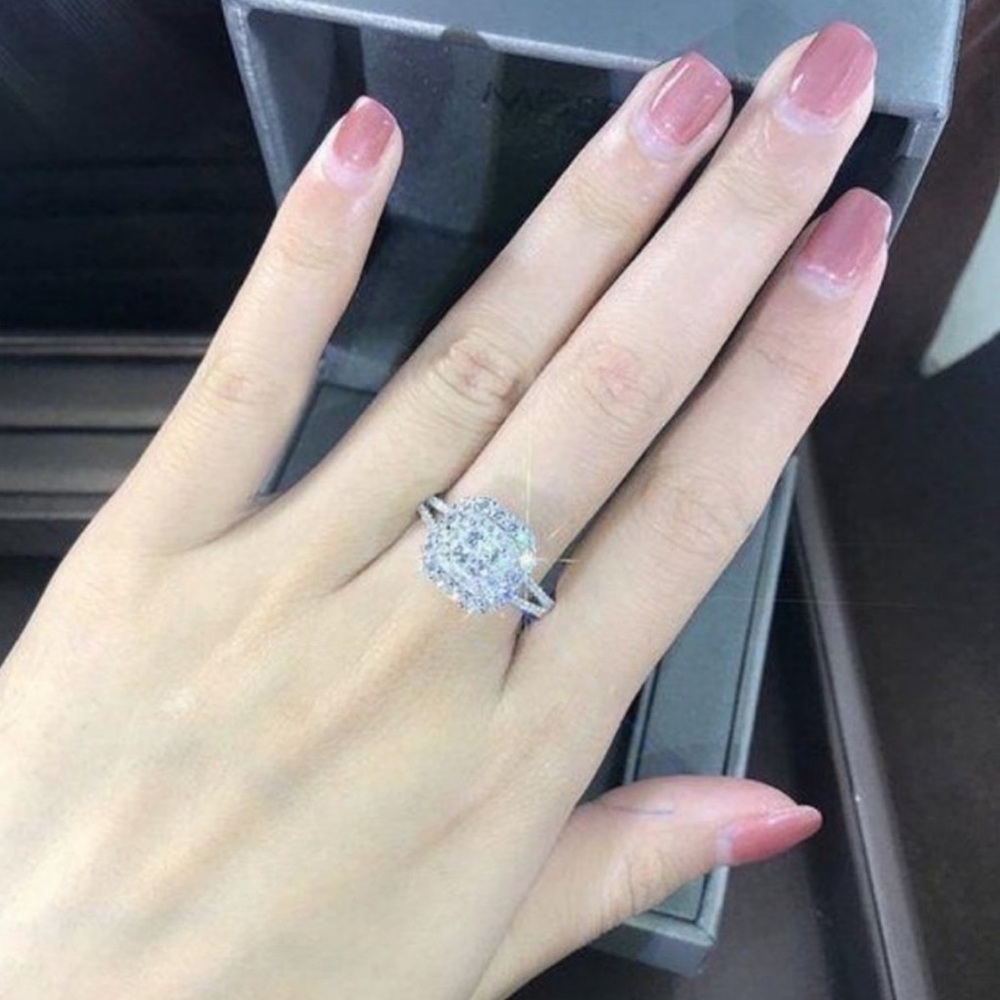 NEW💍925 STERLING SILVER DIAMOND HALO SQUARE RING, CUTE RING, SHINY RING. - Picture 2 of 6
